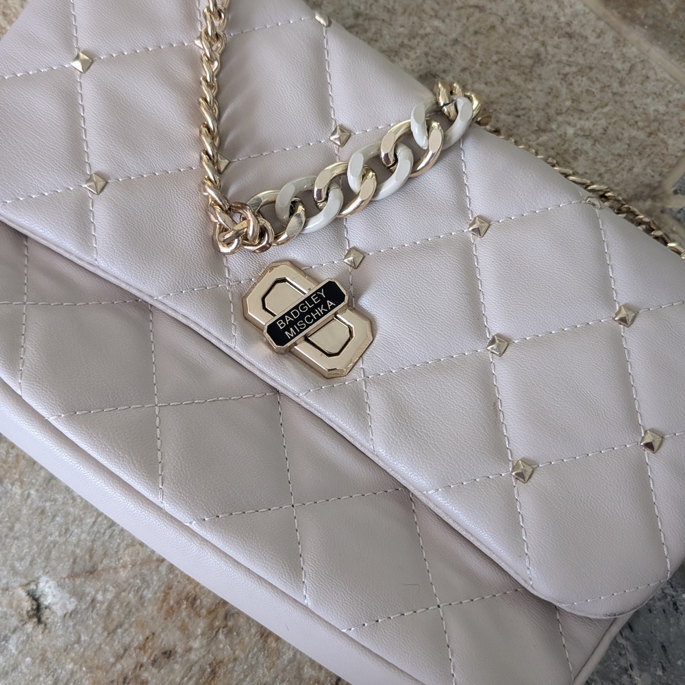 Badgley Mischka Quilted Cream Shoulder Bag